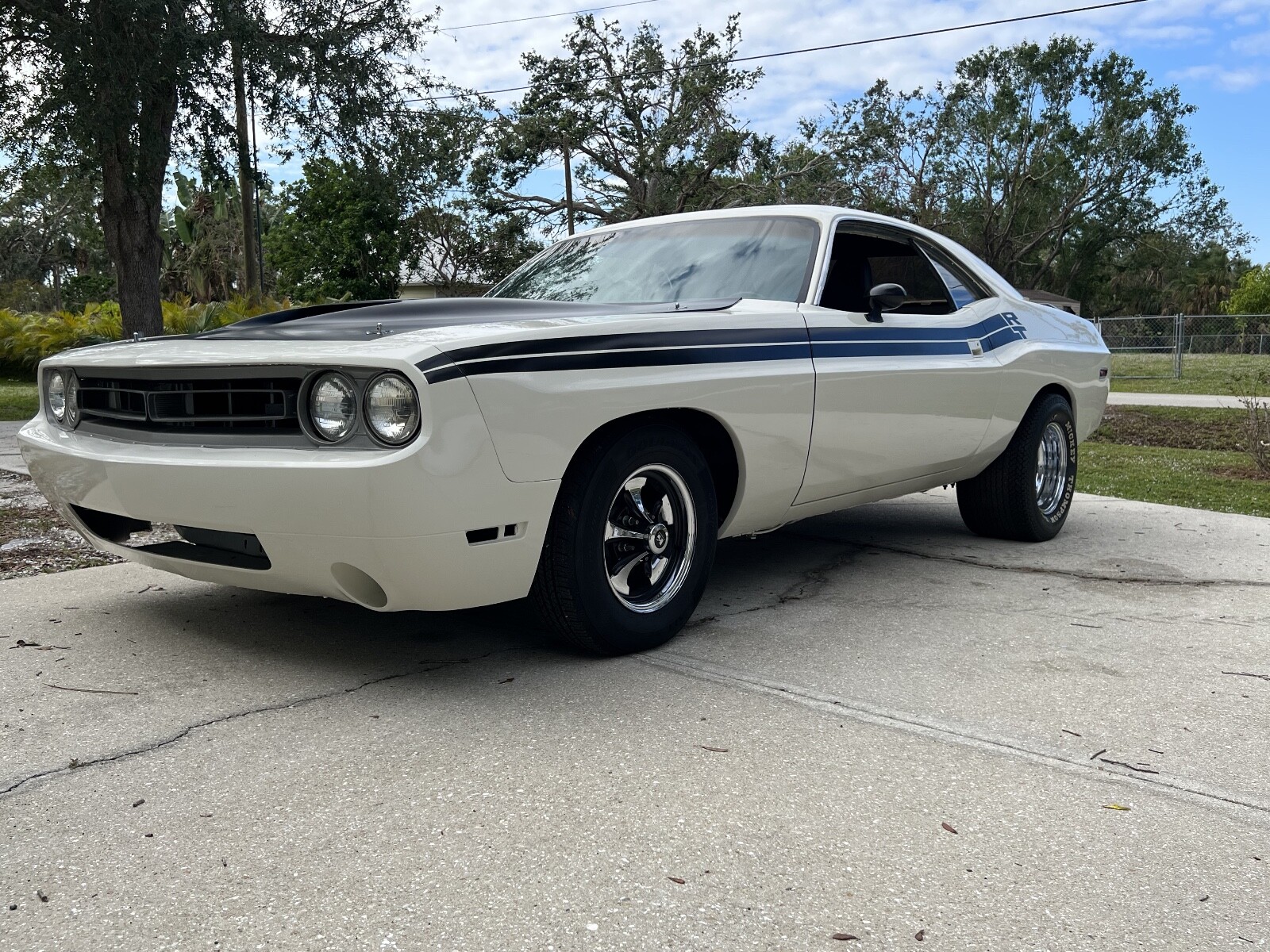 Dodge-Challenger-1971-5