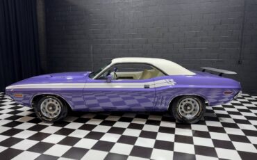 Dodge-Challenger-1971-Coupe-10