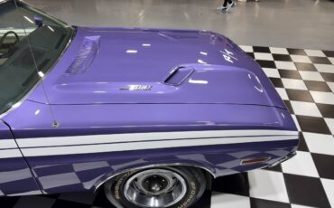 Dodge-Challenger-1971-Coupe-29
