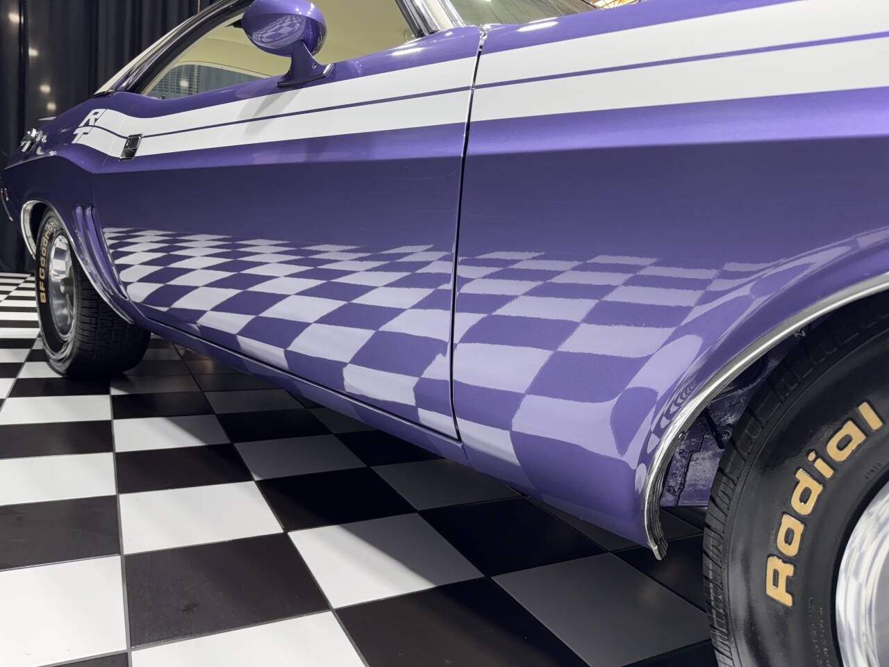 Dodge-Challenger-1971-Coupe-32