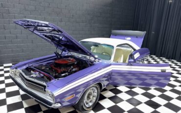 Dodge-Challenger-1971-Coupe-8