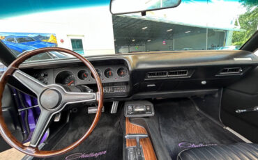 Dodge-Challenger-1971-Hatchback-19