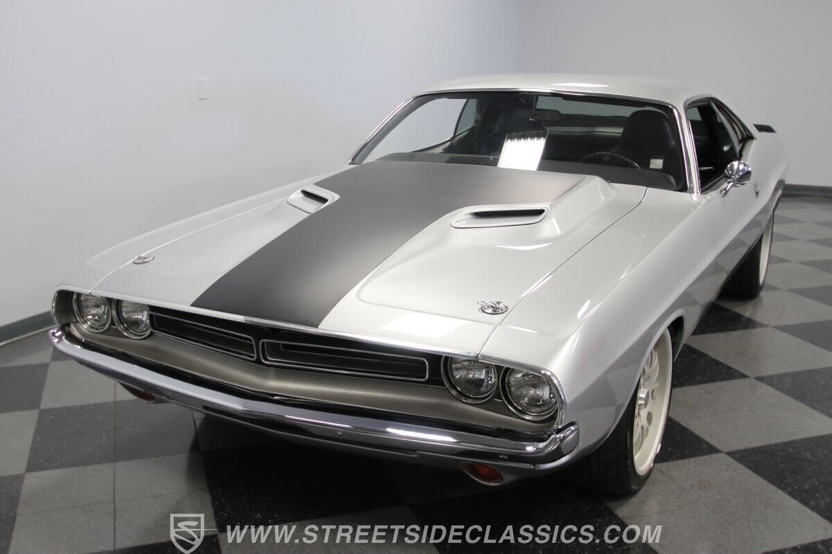 Dodge-Challenger-1972-Coupe-20