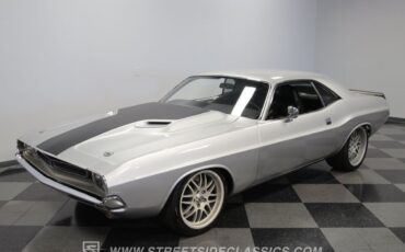 Dodge-Challenger-1972-Coupe-22