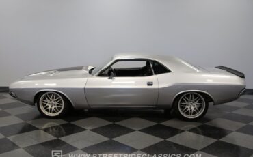 Dodge-Challenger-1972-Coupe-25