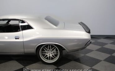 Dodge-Challenger-1972-Coupe-27