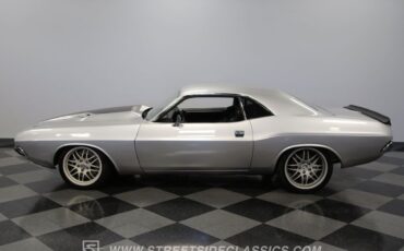 Dodge-Challenger-1972-Coupe-3