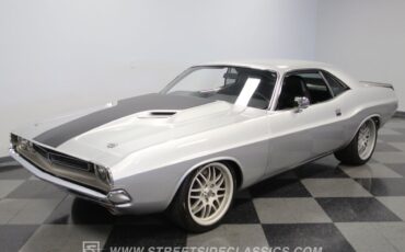 Dodge-Challenger-1972-Coupe-5