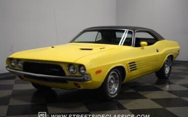 Dodge-Challenger-1972-Coupe-6
