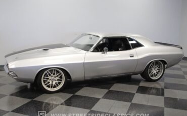 Dodge-Challenger-1972-Coupe-6