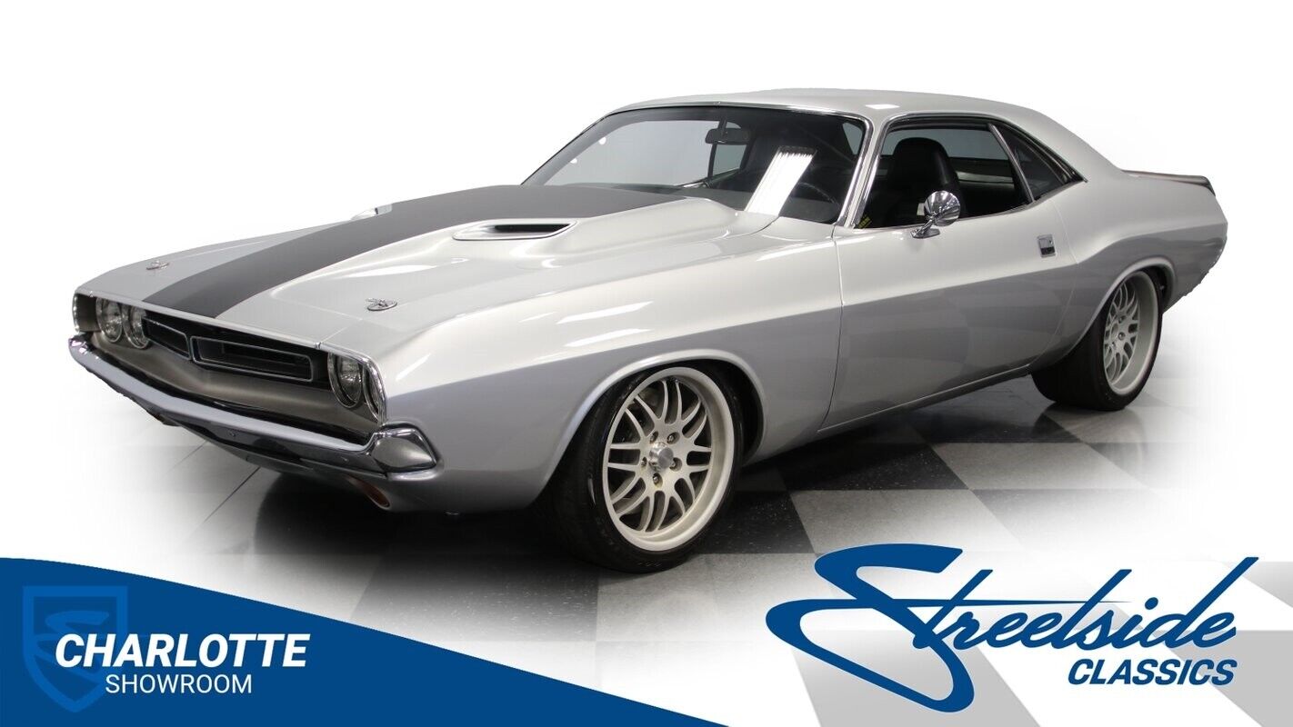 Dodge-Challenger-1972-Coupe