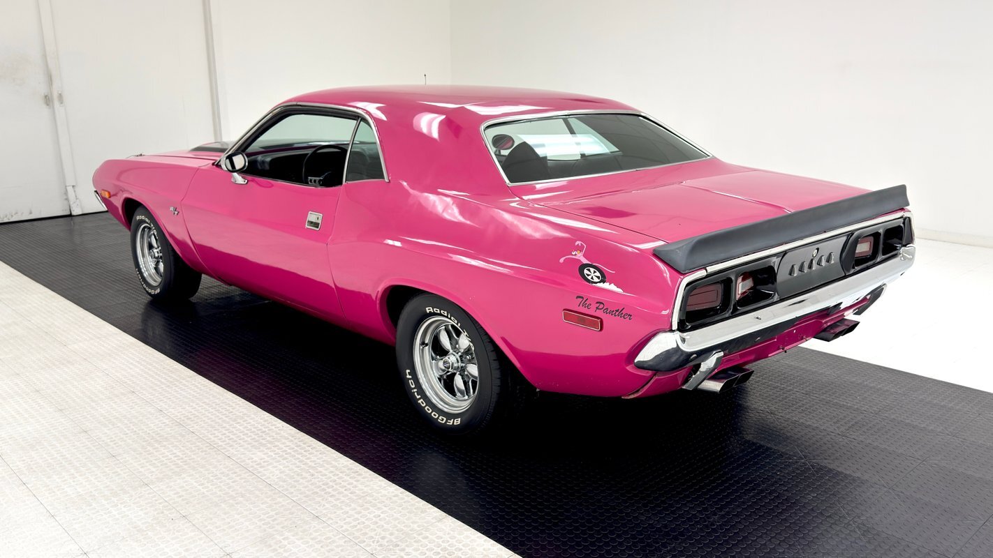 Dodge-Challenger-1972-Hardtop-2