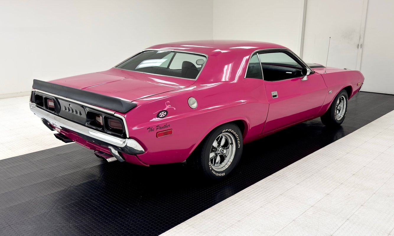 Dodge-Challenger-1972-Hardtop-4