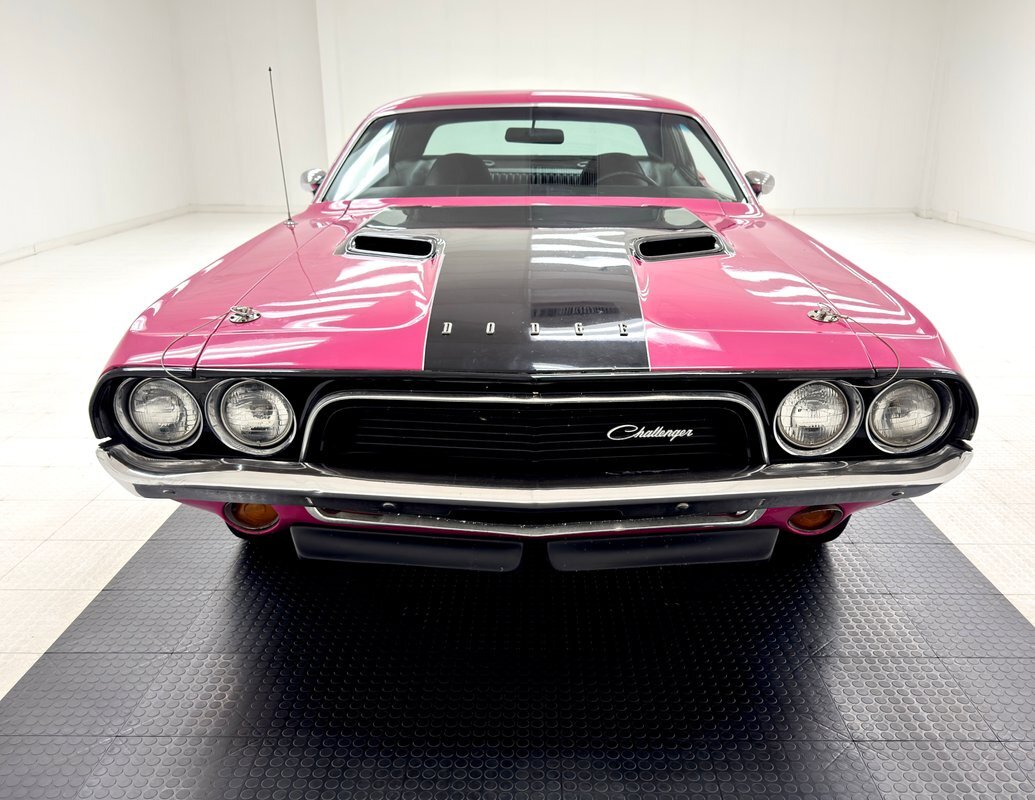 Dodge-Challenger-1972-Hardtop-7