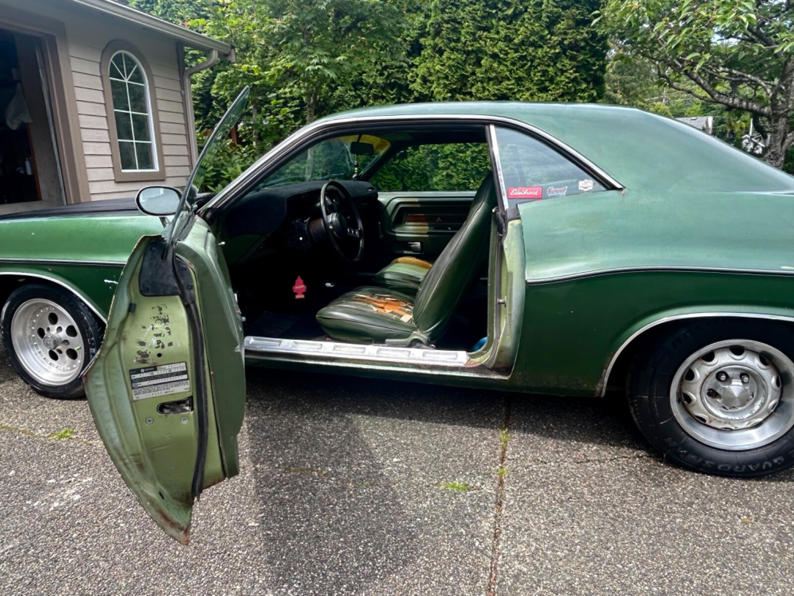 Dodge-Challenger-1973-Coupe-15