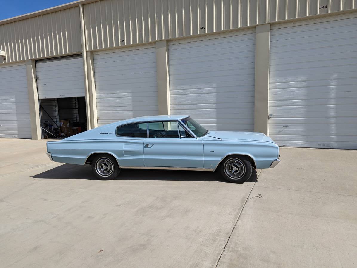Dodge-Charger-1966-blue-9