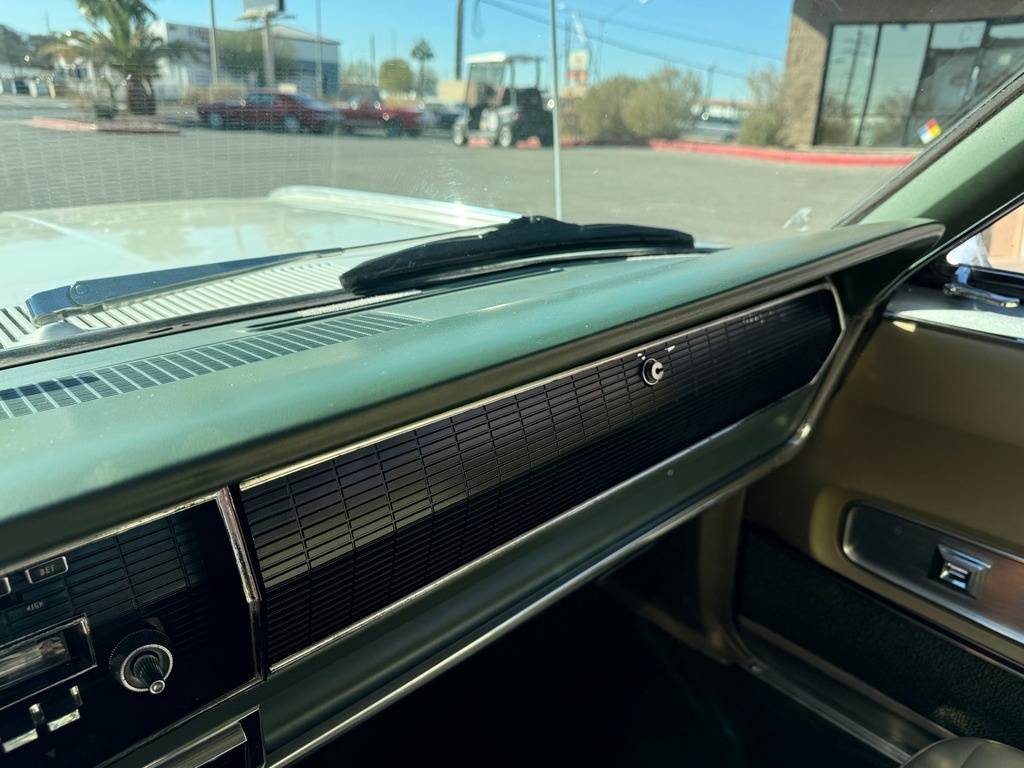 Dodge-Charger-1966-white-15