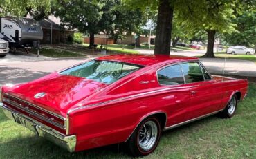 Dodge-Charger-1967-Coupe-10