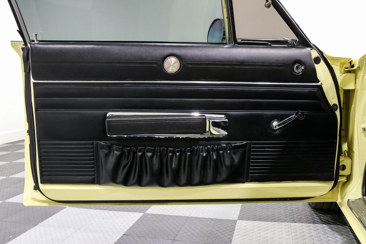 Dodge-Charger-1968-Coupe-12