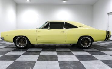 Dodge-Charger-1968-Coupe-4