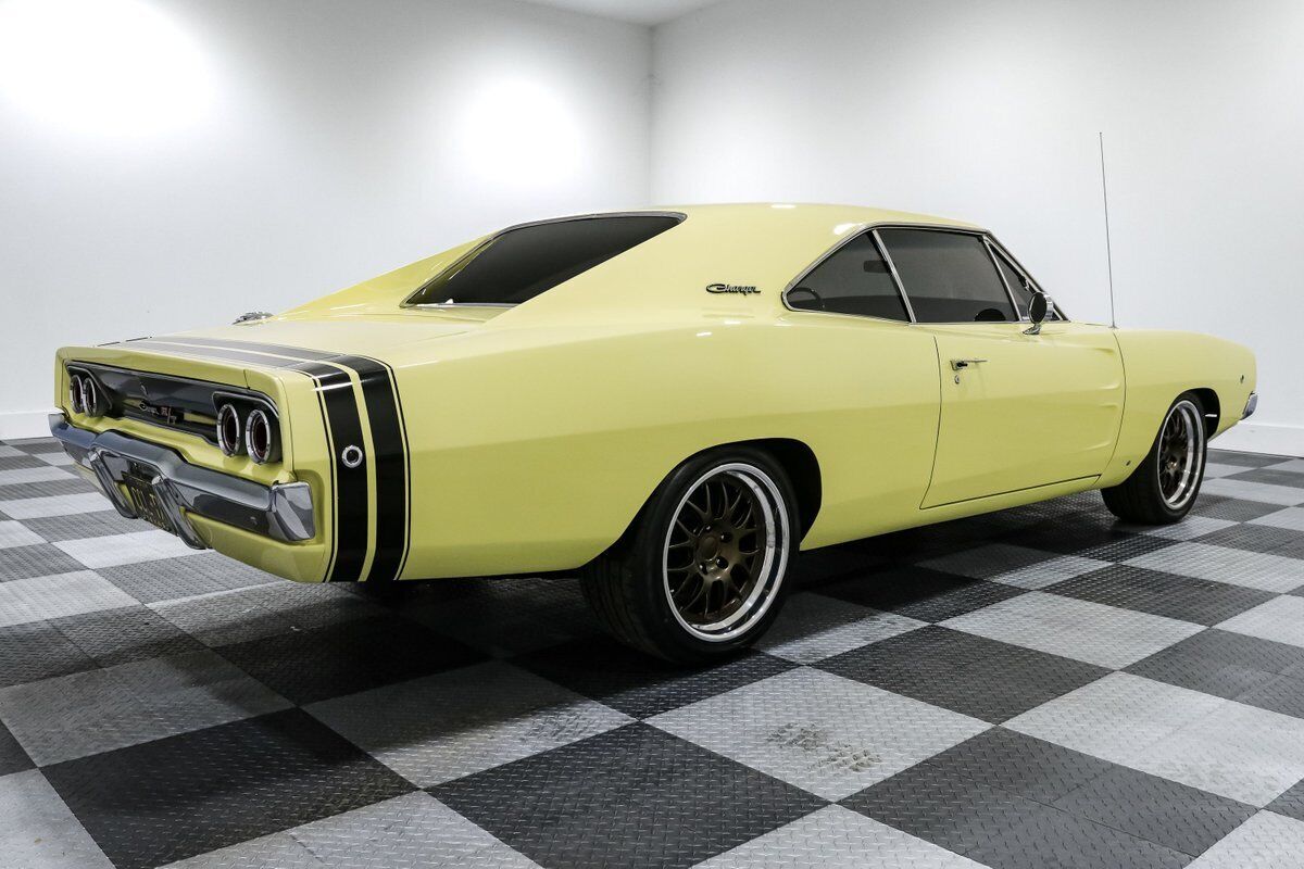 Dodge-Charger-1968-Coupe-7