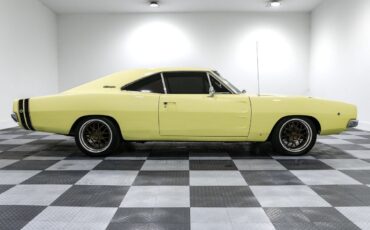 Dodge-Charger-1968-Coupe-8