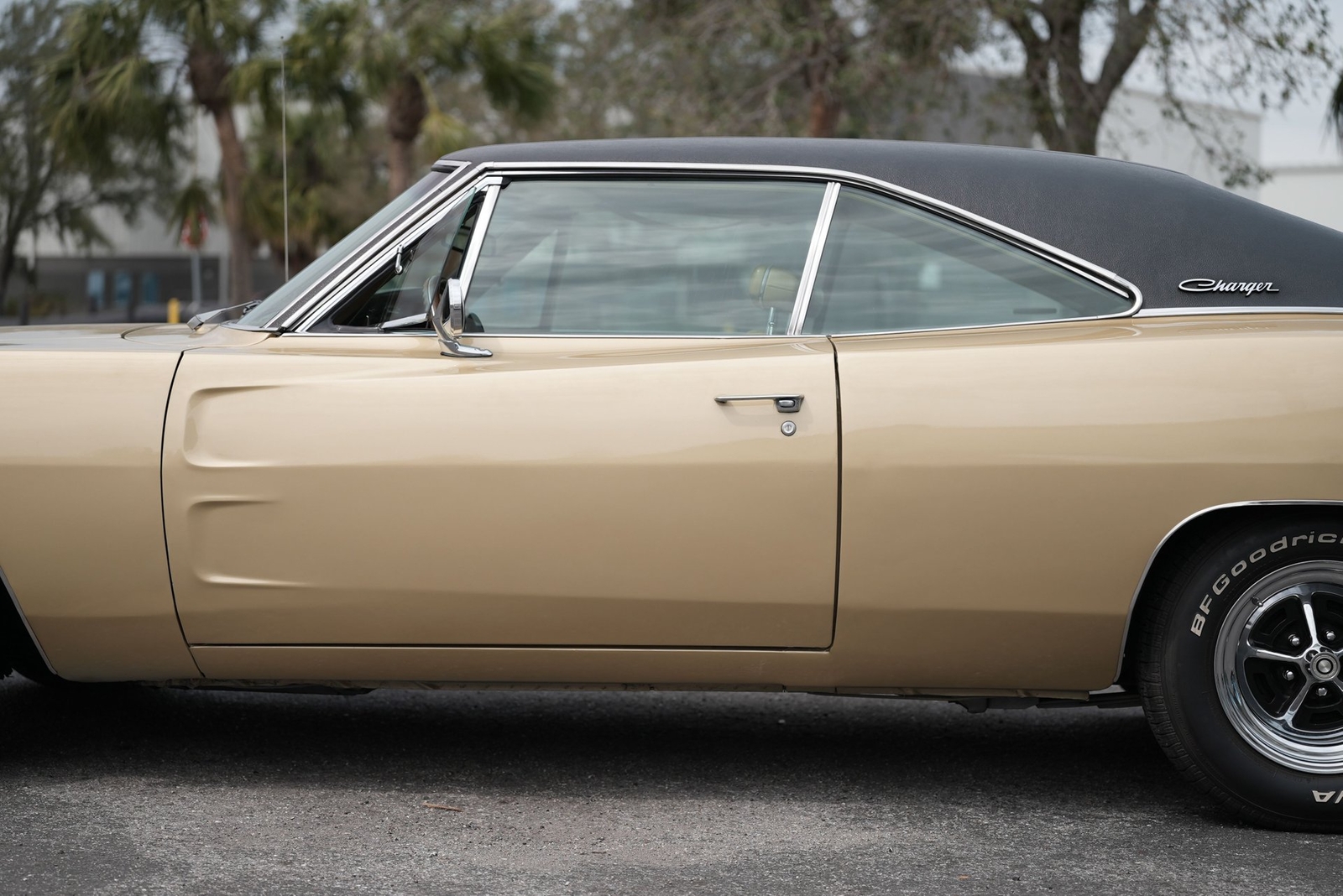 Dodge-Charger-1968-Other-16