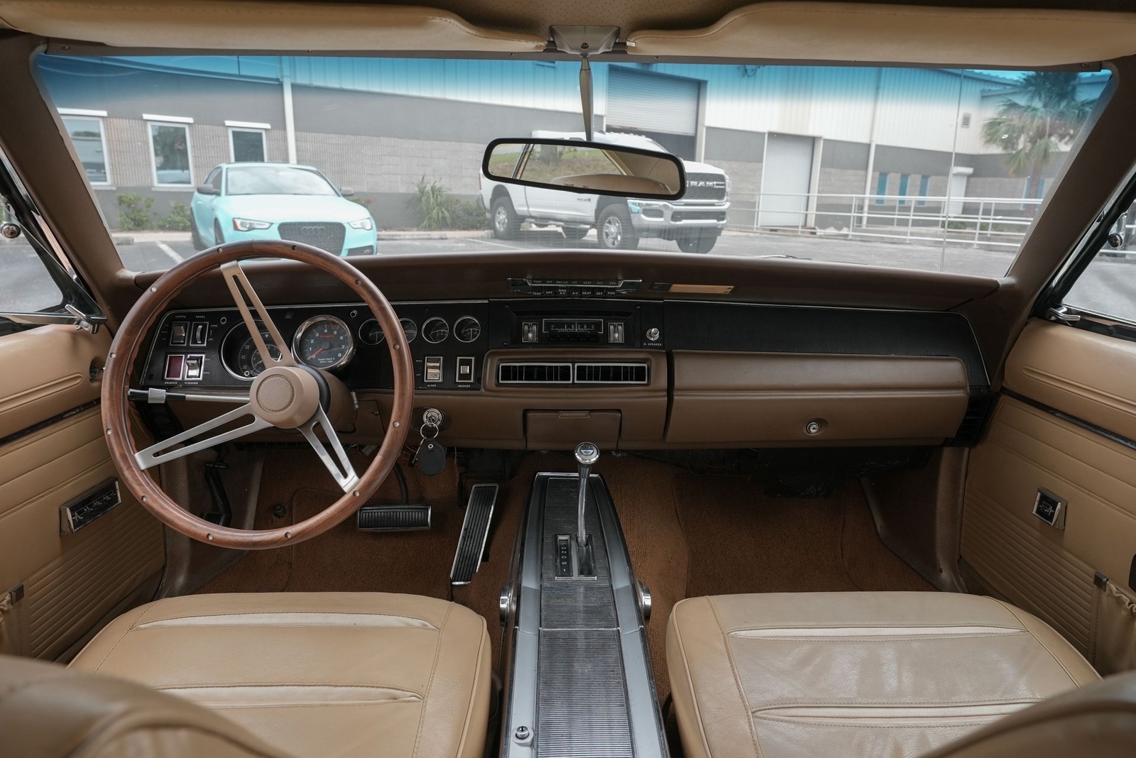 Dodge-Charger-1968-Other-3