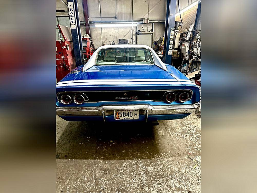 Dodge-Charger-1968-blue-5