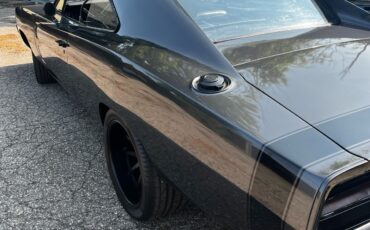 Dodge-Charger-1969-12