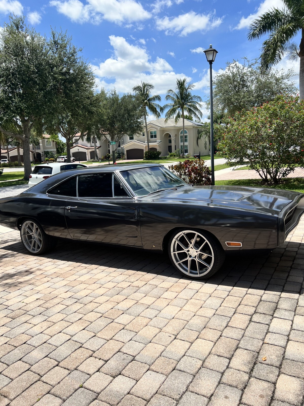 Dodge-Charger-1970-12