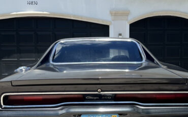Dodge-Charger-1970-17