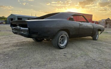 Dodge-Charger-1970-4