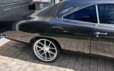 Dodge-Charger-1970-6