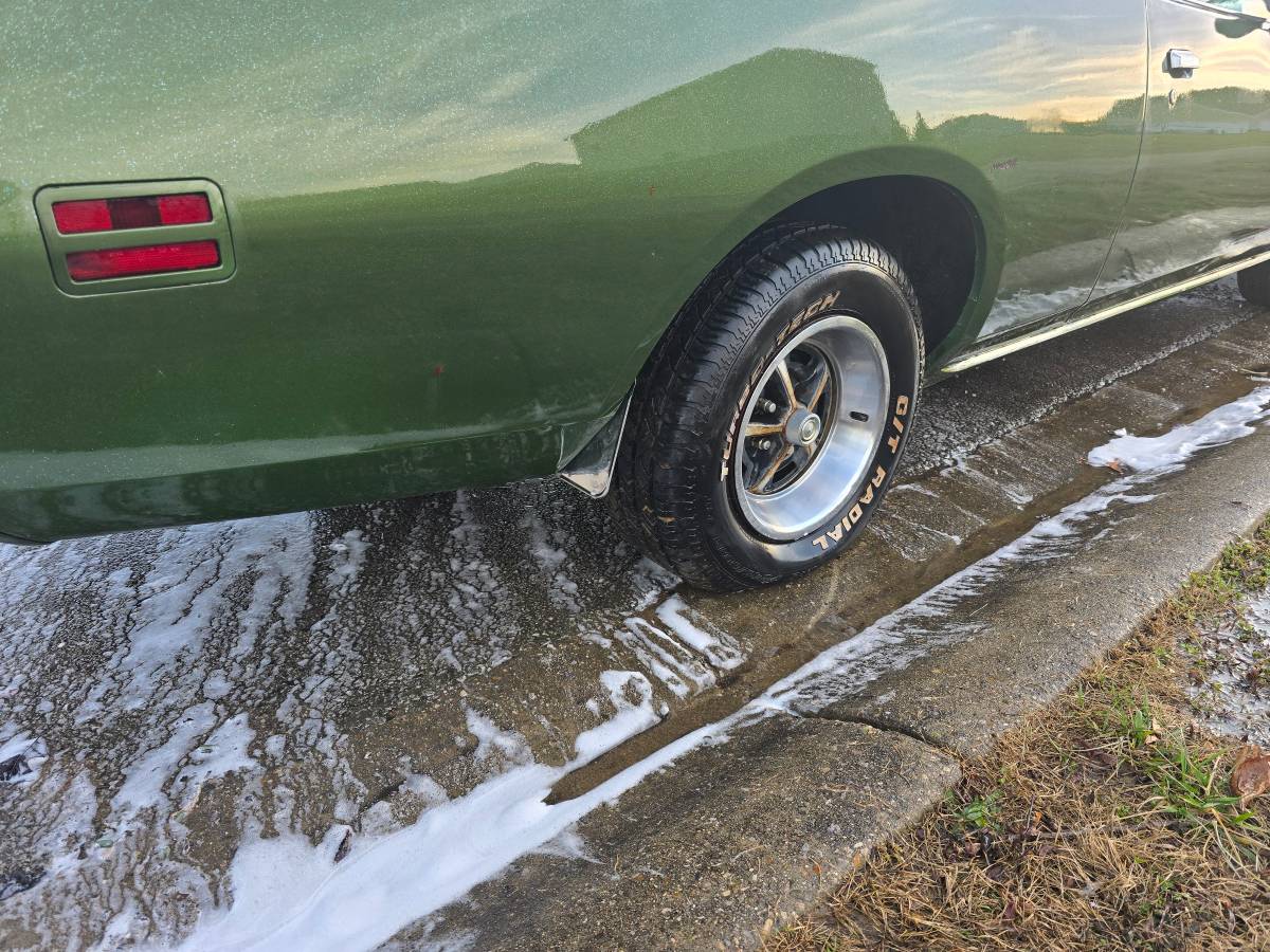 Dodge-Charger-1971-2