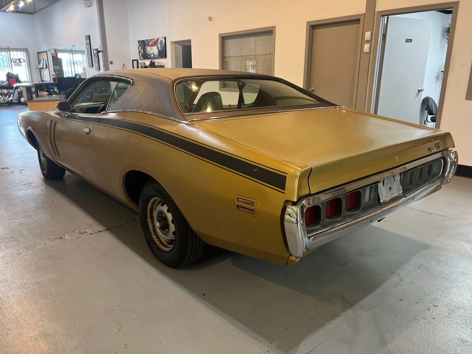 Dodge-Charger-1971-Coupe-8