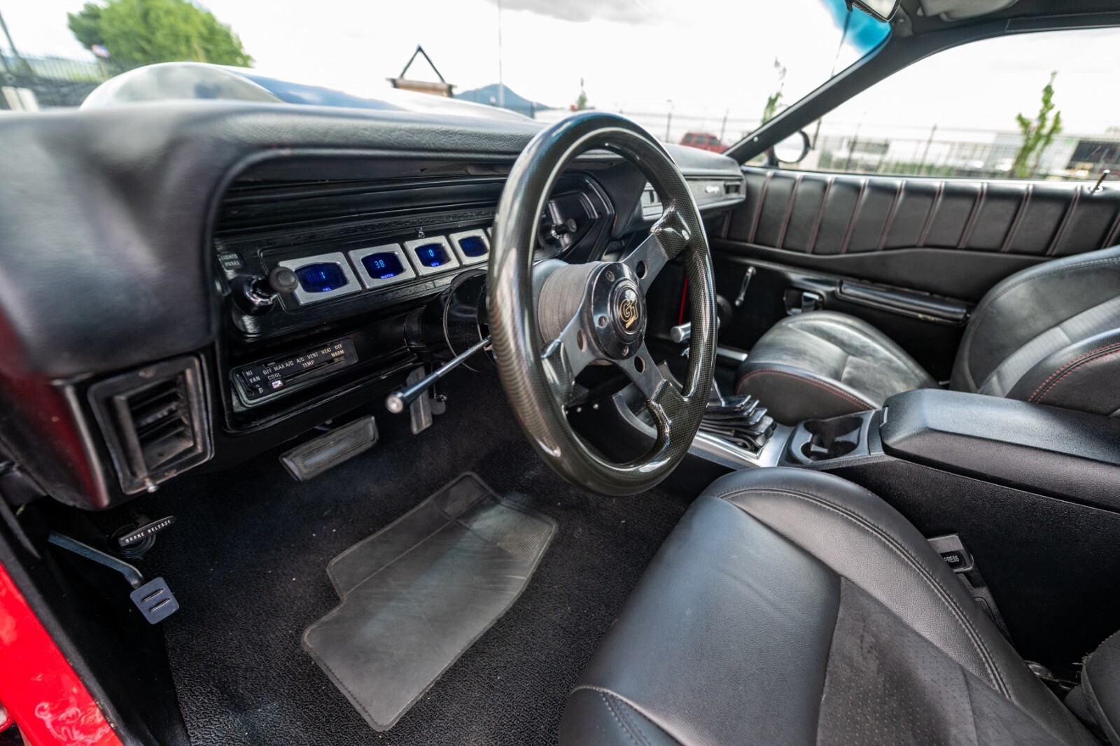 Dodge-Charger-1972-Sedan-31