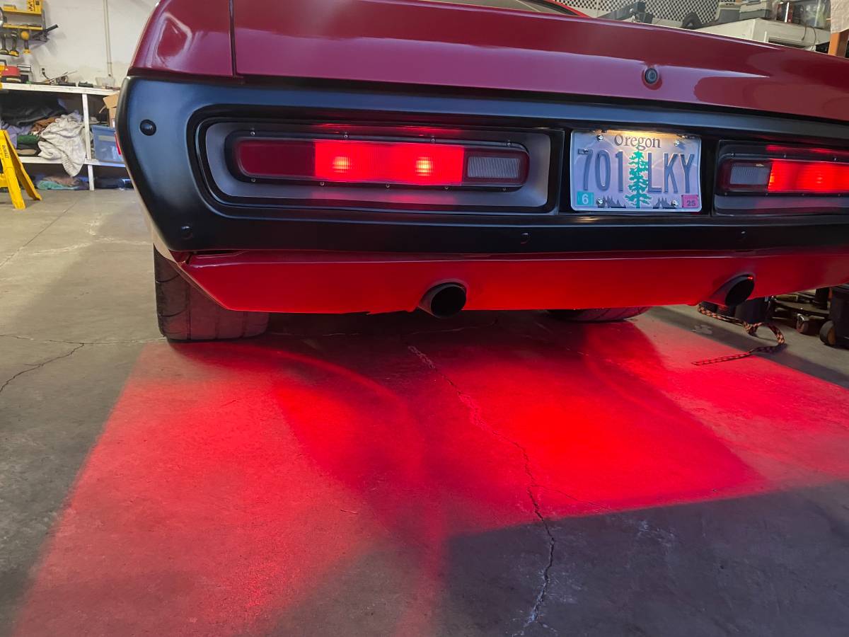 Dodge-Charger-1972-red-13