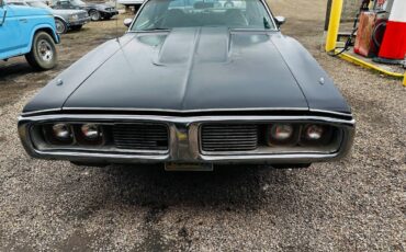 Dodge-Charger-1974-4
