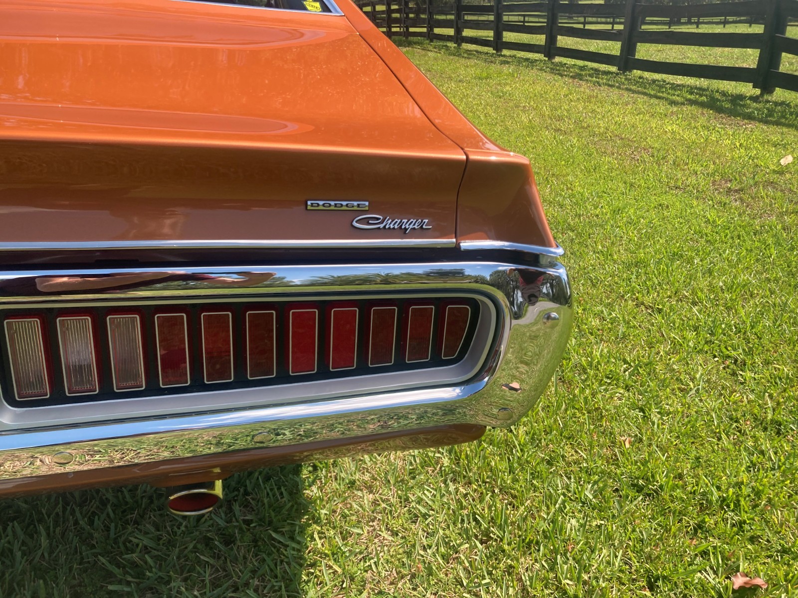 Dodge-Charger-1974-5