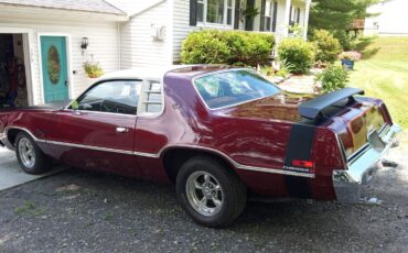Dodge-Charger-1976-2-door-sedan-2