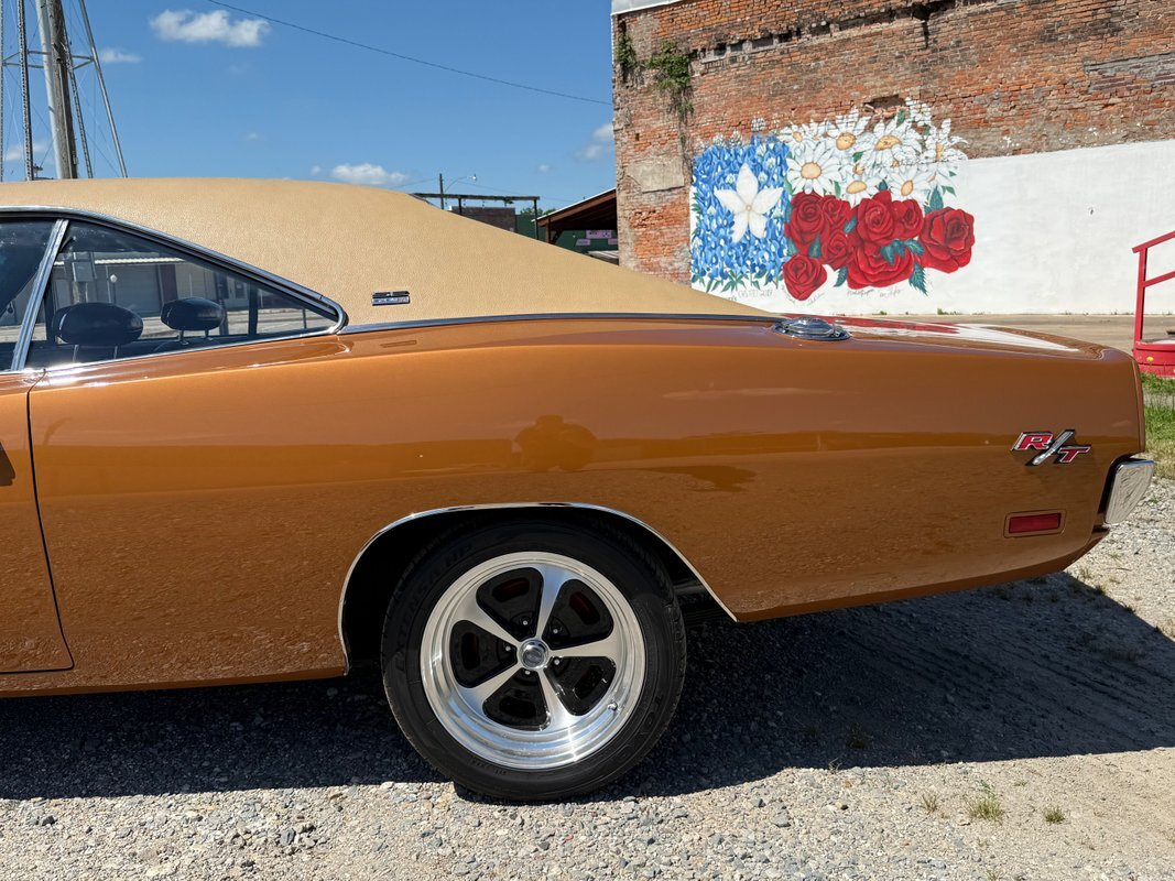 Dodge-Charger-RT-SE-1969-29