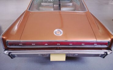 Dodge-Charger-fastback-1967-custom-1