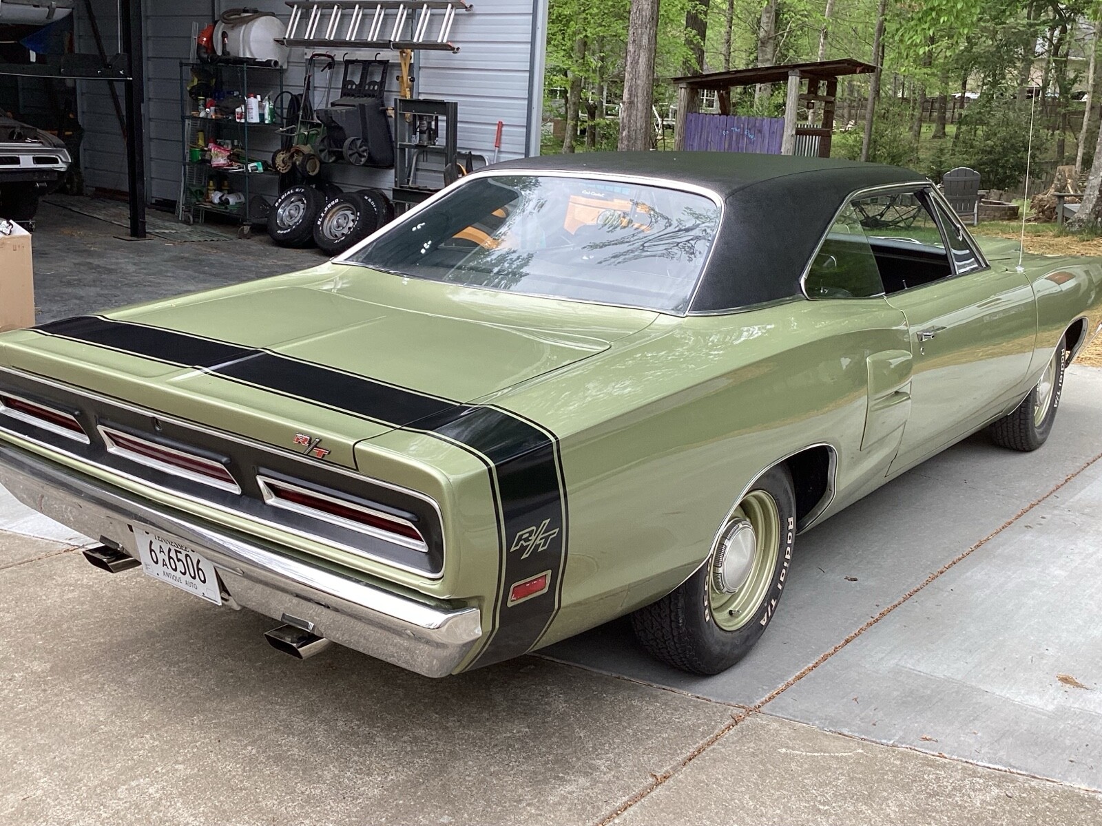 Dodge-Coronet-1969-Sedan-2