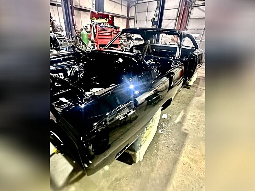 Dodge-Coronet-1969-black-19