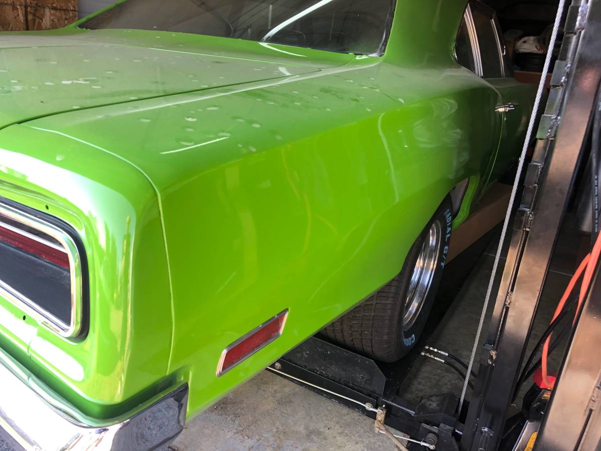 Dodge-Coronet-1970-green-4