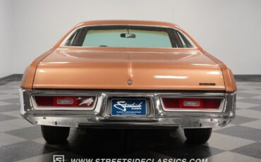 Dodge-Coronet-1974-Sedan-10