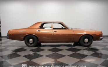 Dodge-Coronet-1974-Sedan-14