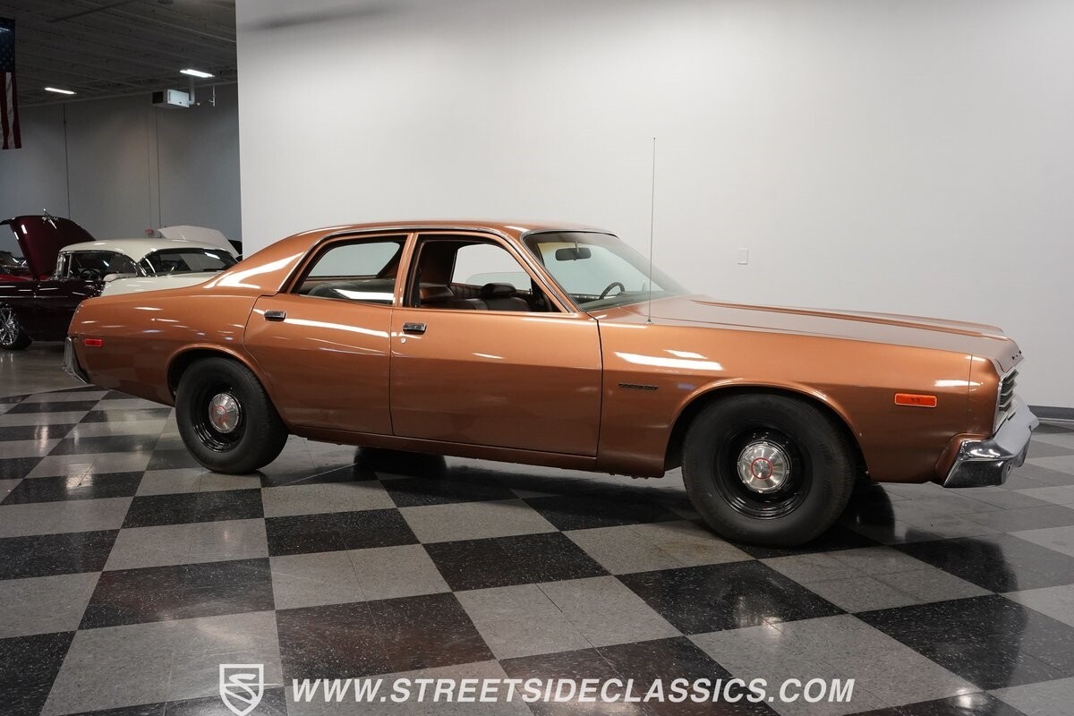 Dodge-Coronet-1974-Sedan-15