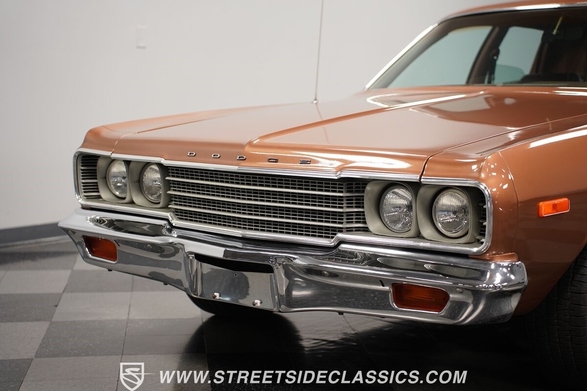Dodge-Coronet-1974-Sedan-19